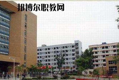 貴陽(yáng)市交通技工學(xué)校2020年招生辦聯(lián)系電話(huà)