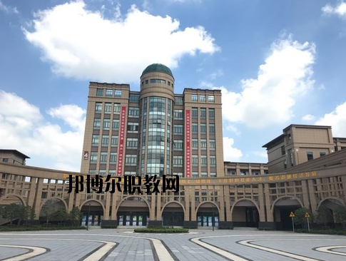 江蘇張家港第三職業高級中學2020年有哪些專業