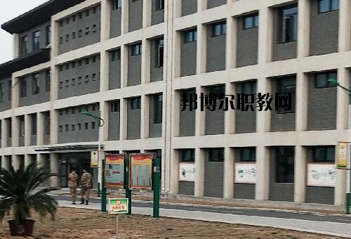 許昌科技學校2021年招生辦聯系電話