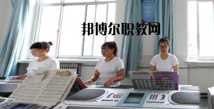 武威勞動服務(wù)技工學(xué)校2020年報名條件、招生要求、招生對象