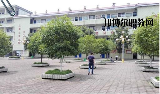 萍鄉(xiāng)福田職業(yè)中學(xué)2020年報(bào)名條件、招生要求、招生對象