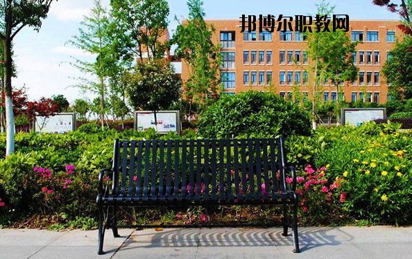 渭南興華職業(yè)學(xué)校2020年報(bào)名條件、招生要求、招生對(duì)象 