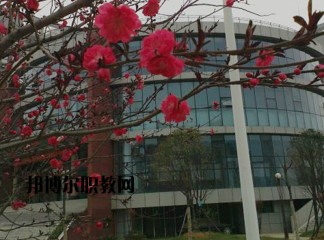 黃石俊賢高級技工學校網站網址