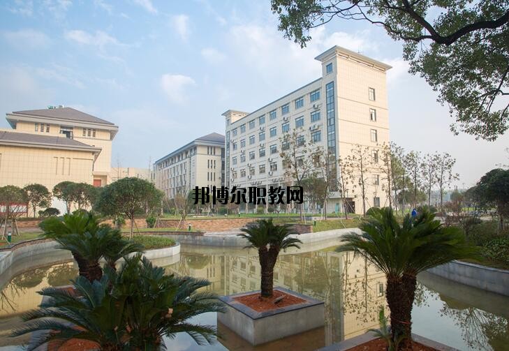 龍游縣職業技術學校2020年招生辦聯系電話