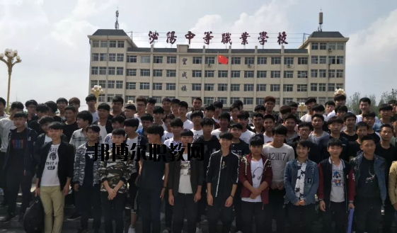 河南泌陽中等職業技術學校
