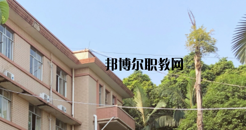 廣西工貿(mào)職業(yè)技術(shù)學校怎么樣、好不好
