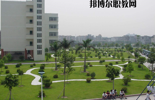 茂名高州信息職業(yè)技術(shù)學(xué)校2020年報(bào)名條件、招生要求、招生對象