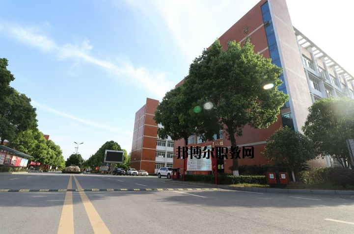 江陵職教中心2020年報名條件、招生要求、招生對象