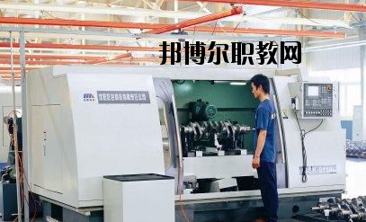 河南信陽航空服務學校2021年報名條件、招生要求、招生對象