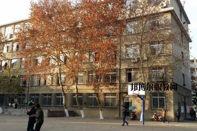 湖北工業建筑學校5