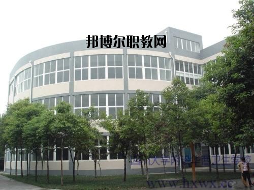 四川大學附設華西衛生學校天府校區地址在哪里