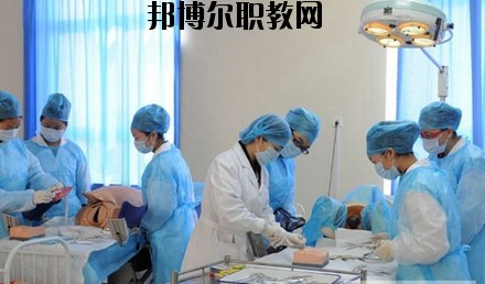 四川成都衛生學校2020年報名條件、招生要求、招生對象