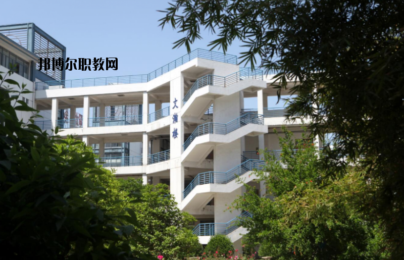 江蘇財(cái)經(jīng)職業(yè)技術(shù)學(xué)院2020年報(bào)名條件、招生要求、招生對(duì)象