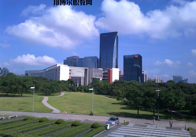 安陸深藍電子工業技術學校怎么樣、好不好