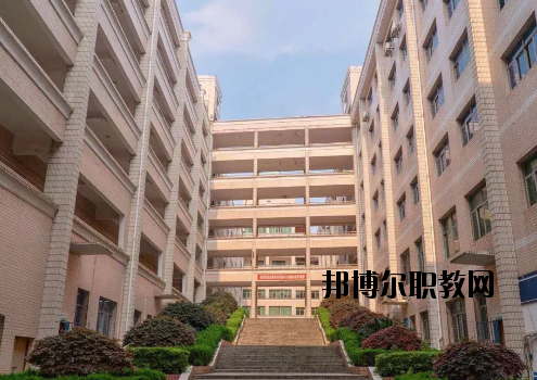 新余新興產(chǎn)業(yè)工程學(xué)校2020年報(bào)名條件、招生要求、招生對(duì)象