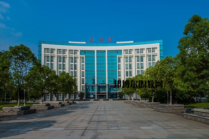 孝感紅人中等職業(yè)學(xué)校2020年報(bào)名條件、招生要求、招生對(duì)象