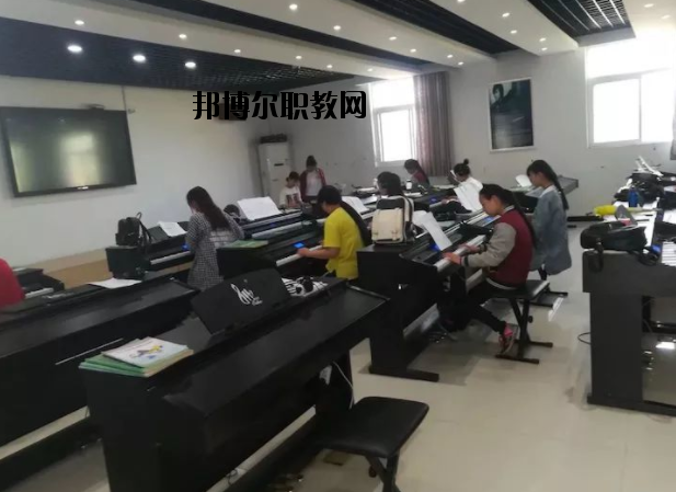 新鄉牧野區職業教育中心2021年招生辦聯系電話