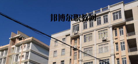 梧州服裝職業(yè)技術(shù)學(xué)校2020年報(bào)名條件、招生要求、招生對(duì)象 