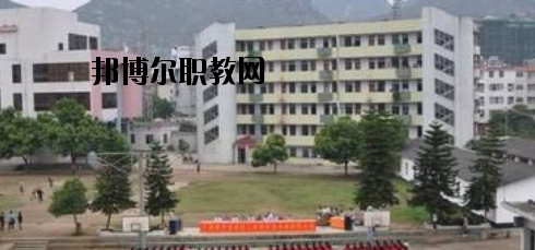 賀州技工學(xué)校2020年報(bào)名條件、招生要求、招生對(duì)象 