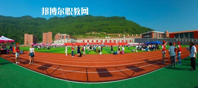 通江縣職業(yè)高級(jí)中學(xué)2020年報(bào)名條件、招生要求、招生對(duì)象