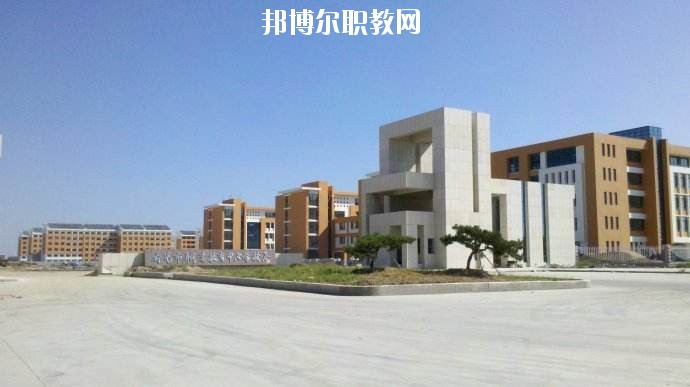 確山縣職業教育中心2021年報名條件、招生要求、招生對象