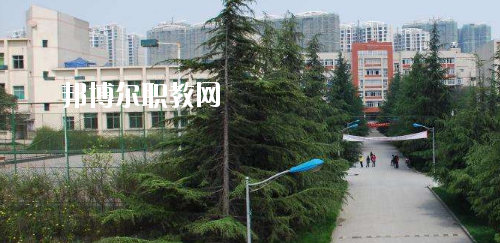 貴陽工業職業學校網站網址