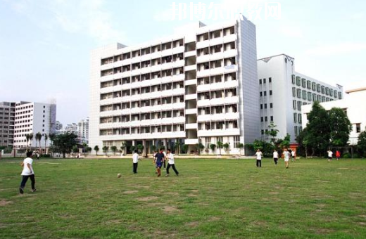 廣州市番禺區職業技術學校地址在哪里