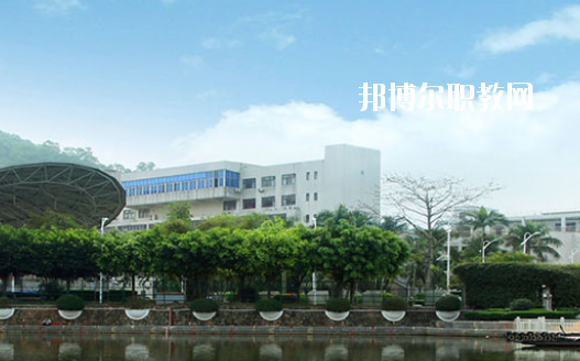 深圳市新鵬職業高級中學怎么樣、好不好