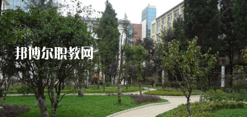 貴陽白云區(qū)職業(yè)技術(shù)學(xué)校2020年報名條件、招生要求、招生對象