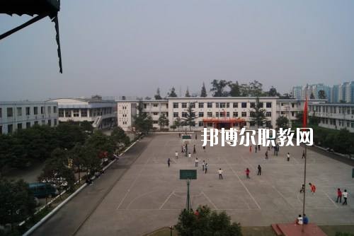鄲城縣新城中等職業學校2021年宿舍條件