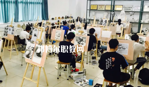 惠州科貿(mào)職業(yè)技術(shù)學(xué)校2020年報(bào)名條件、招生要求、招生對(duì)象