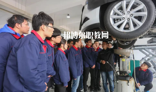 廣東2020年汽修學校都有什么專業適合男生
