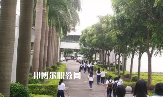 汕頭澄海職業(yè)技術學校2021年招生辦聯(lián)系電話