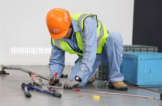 重慶2021年適合男生的鐵路學校專業
