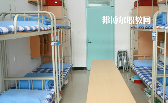 肇慶商貿(mào)中等職業(yè)學校2021年宿舍條件