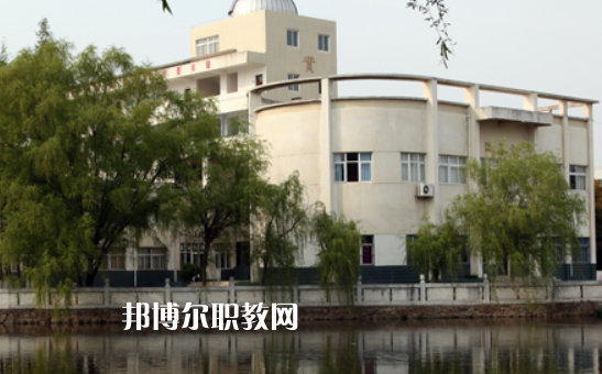 江淮工業學校2021年招生辦聯系電話 