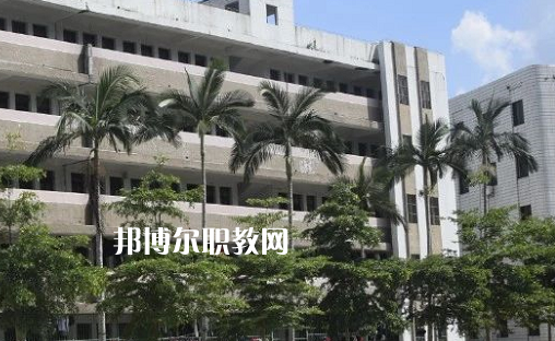 吳川職業高級中學2021年學費、收費多少