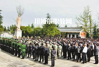 重慶市潼南縣闇公職業高級中學地址在哪里