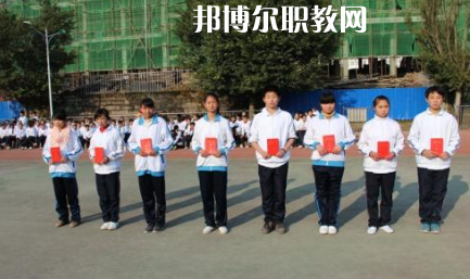 重慶市墊江縣第二職業中學校2021年報名條件、招生要求、招生對象