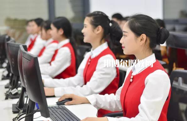 云龍縣民族職業高級中學2021年報名條件、招生要求、招生對象