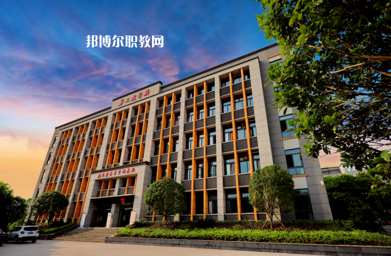重慶2021年高中畢業后讀中專