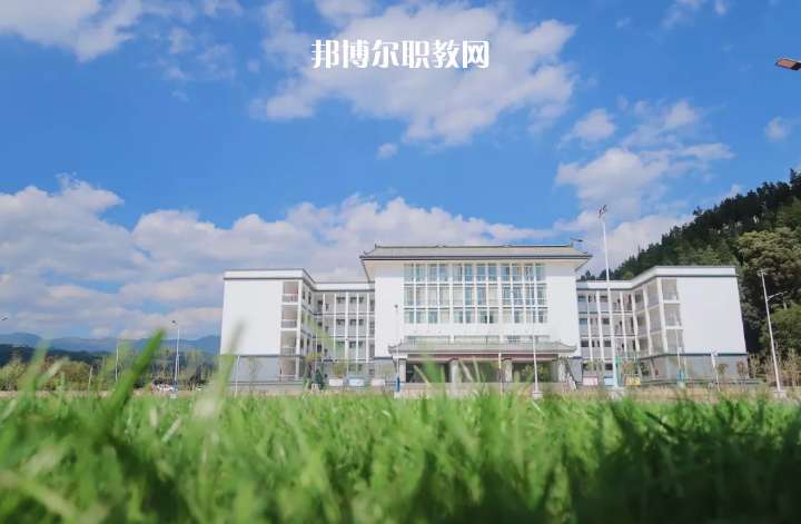 澄江縣職業(yè)高級中學(xué)2021年報名條件、招生要求、招生對象