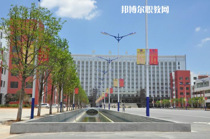 昆明醫(yī)藥職業(yè)技術(shù)學(xué)校2021年報名條件、招生要求、招生對象