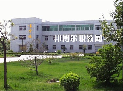江蘇2021年哪個中專學校比較好就業