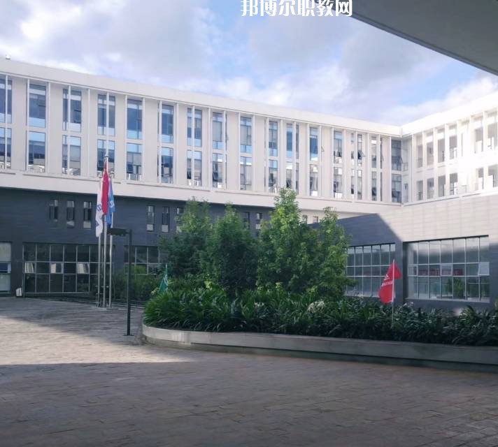 云南冶金高級技工學校網站網址