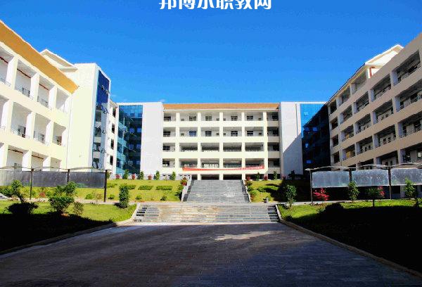 芒市職業(yè)教育中心2021年學(xué)費(fèi)、收費(fèi)多少