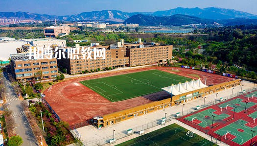 云南藝術學校怎么樣。好不好