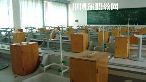 臨泉縣靖波信息技術(shù)學(xué)校2021年報名條件、招生要求、招生對象 