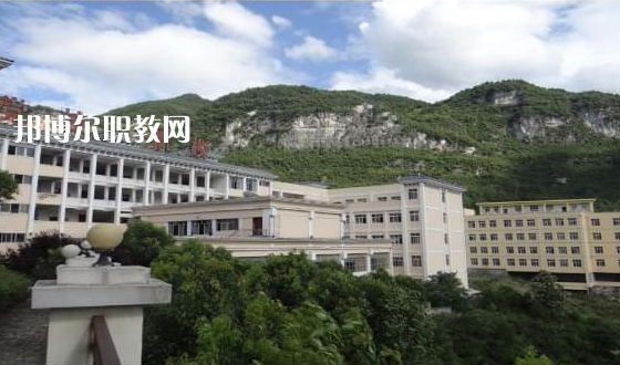 德慶縣中等職業學校2022年報名條件、招生要求、招生對象