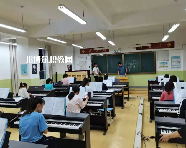 禮縣白河農業中學2022年宿舍條件
